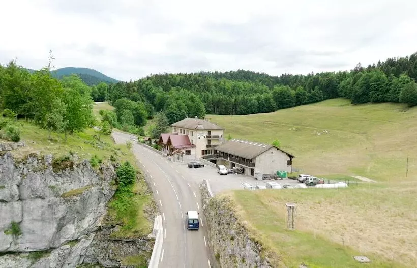 Hotelli Hostel Quartier Libre