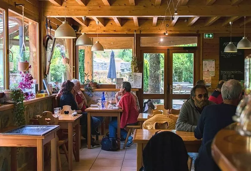 Hotelli Hostel Quartier Libre