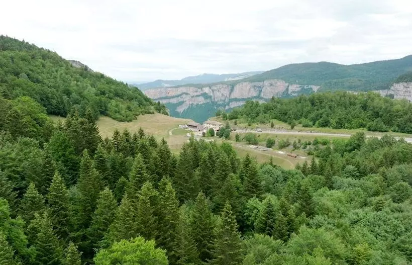 Hotelli Hostel Quartier Libre