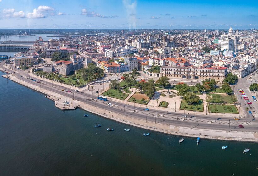 هتل Innside Habana Catedral