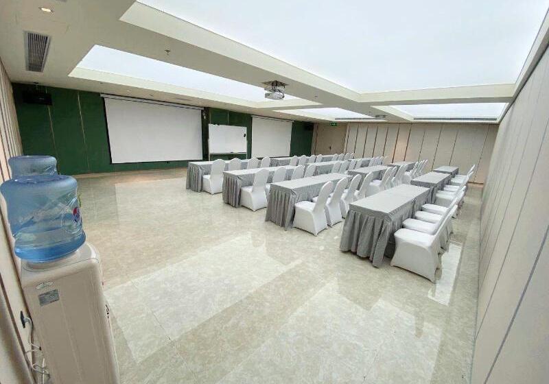 Hotel Ji Shanghai Hongqiao Airport