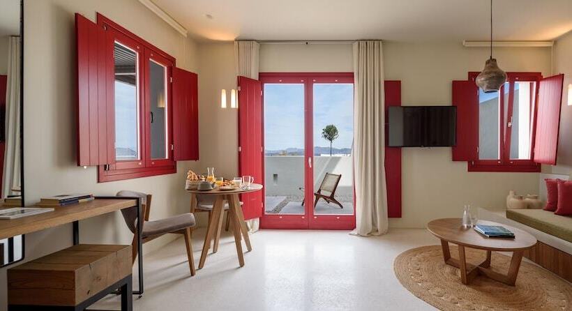 Отель Potnia Theron Suites