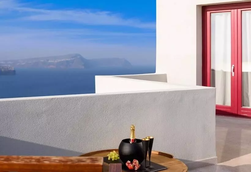 Hotelli Potnia Theron Suites