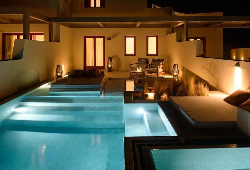 Отель Potnia Theron Suites