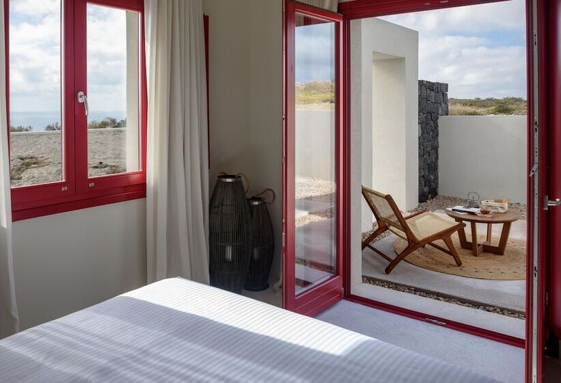 Отель Potnia Theron Suites