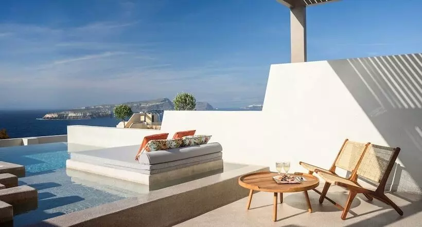 Hotelli Potnia Theron Suites