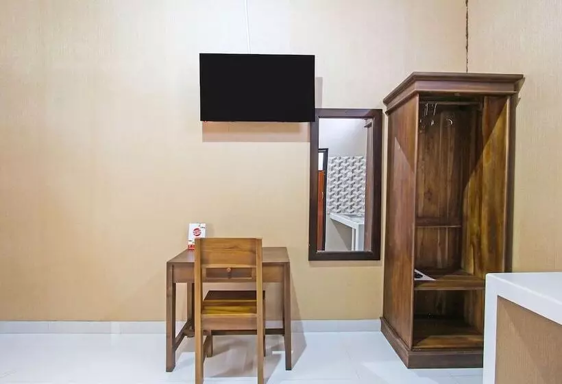 Hotelli Tahesa Guesthouse Syariah By Oyo