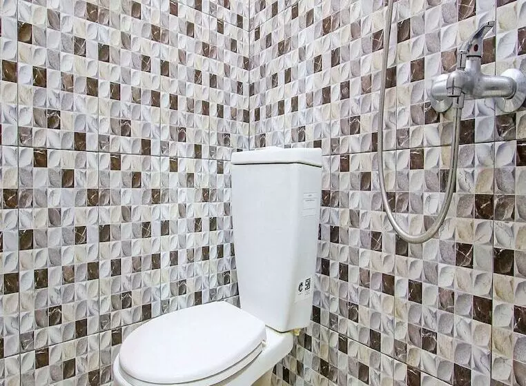 Hotelli Tahesa Guesthouse Syariah By Oyo