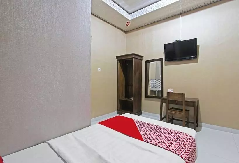 Hotelli Tahesa Guesthouse Syariah By Oyo