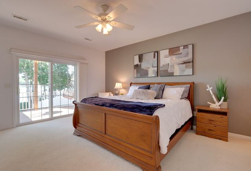 Private Dock + 4 Decks: Lake Ozark Retreat!