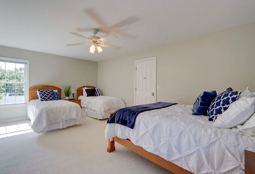 Private Dock + 4 Decks: Lake Ozark Retreat!