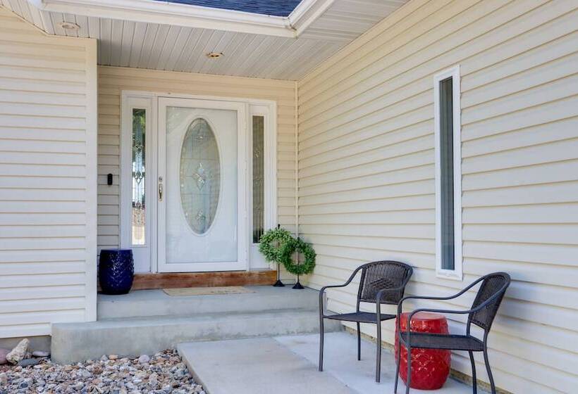 Private Dock + 4 Decks: Lake Ozark Retreat!