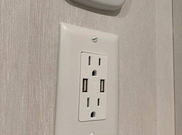 Lincolnwood Tiny House 13