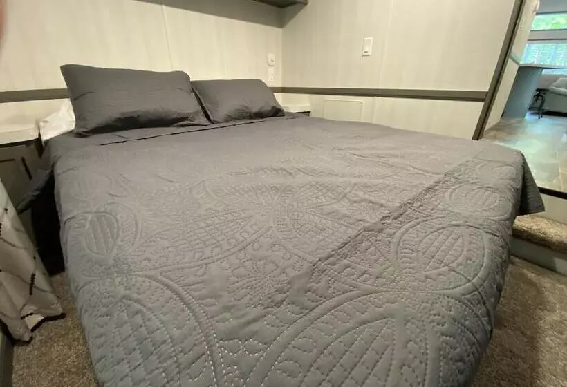 Lincolnwood Tiny House 13