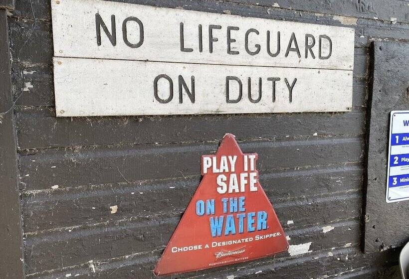 Lincolnwood Tiny House 13