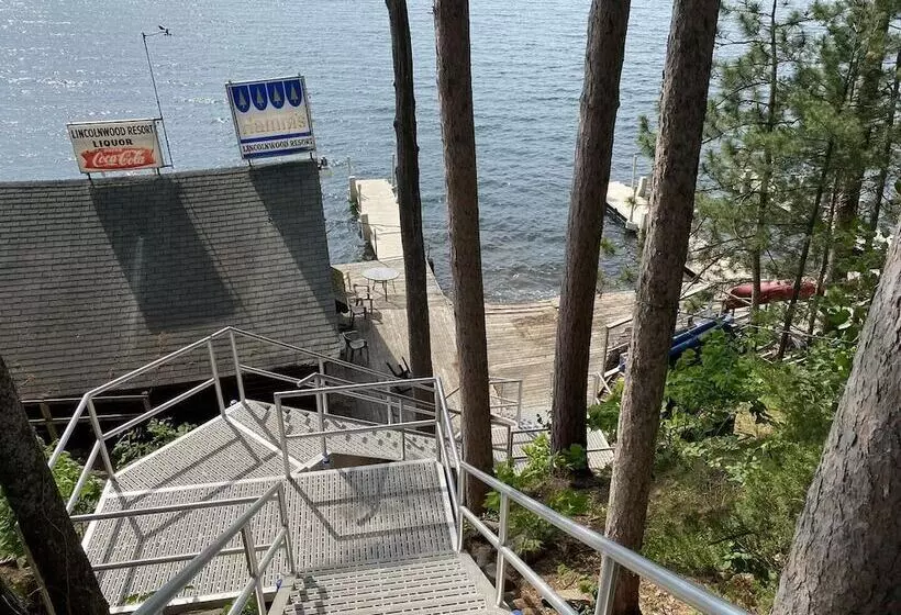 Lincolnwood Tiny House 13