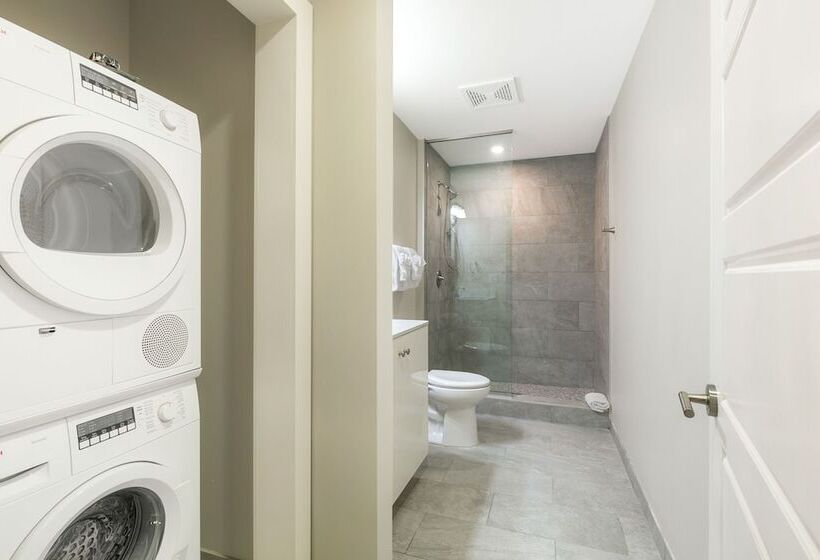 Lively 4br Condo Steps To French Quarter Unit 518
