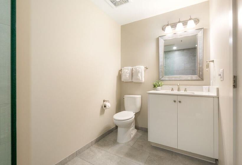 Lively 4br Condo Steps To French Quarter Unit 518
