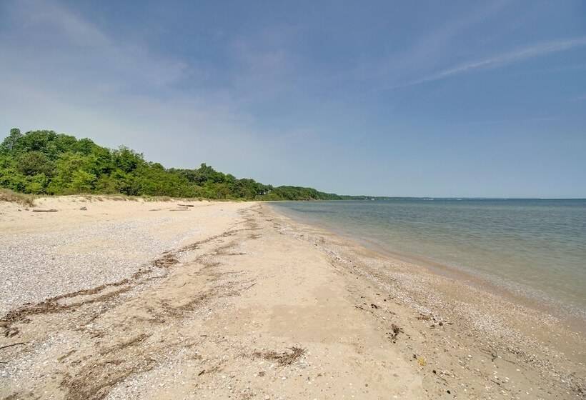 Maryland Vacation Rental: Walk To Beach