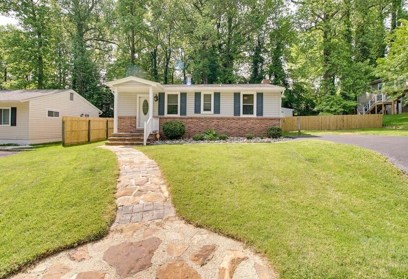 Maryland Vacation Rental: Walk To Beach