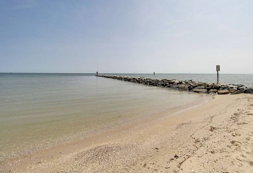 Maryland Vacation Rental: Walk To Beach