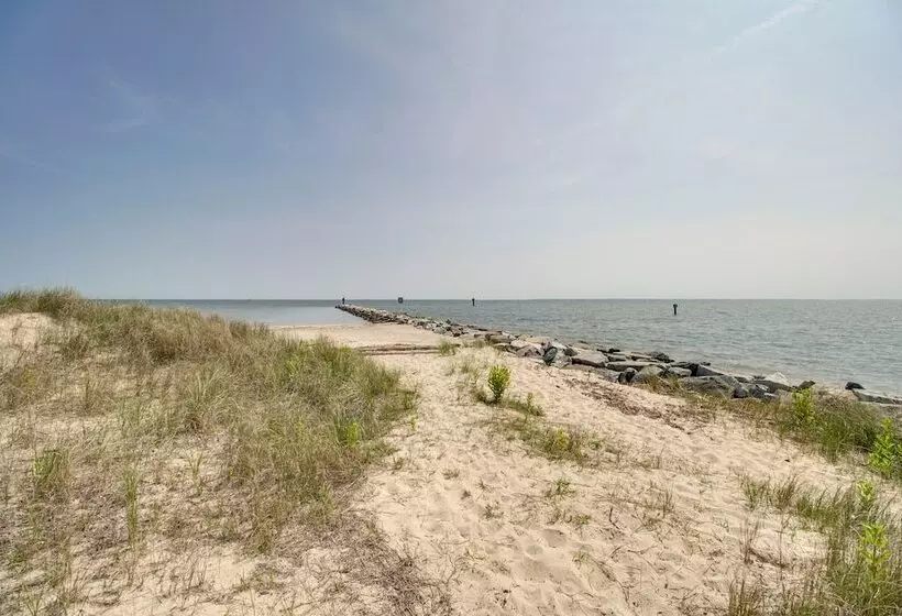 Maryland Vacation Rental: Walk To Beach