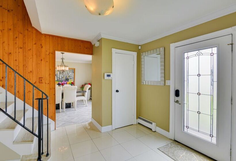 Medford Home W/ Pool, Near Golf Courses!