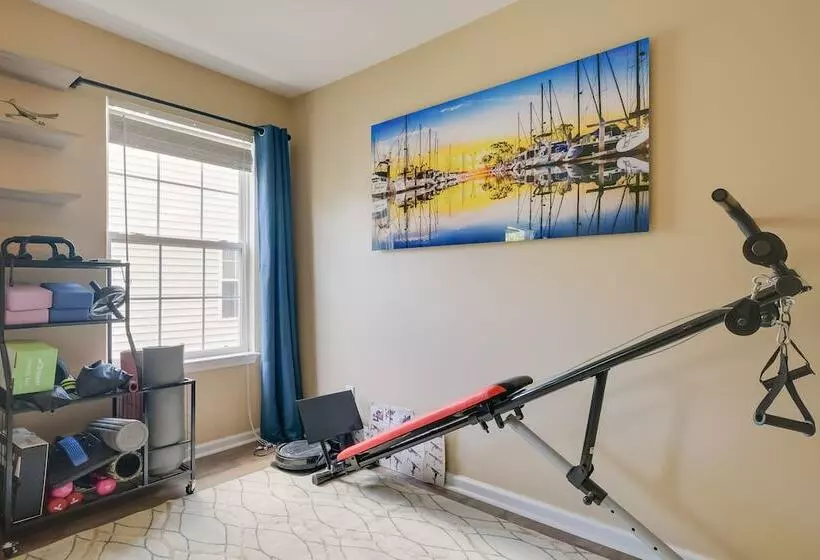 Pet Friendly Holly Springs Residence With Deck!