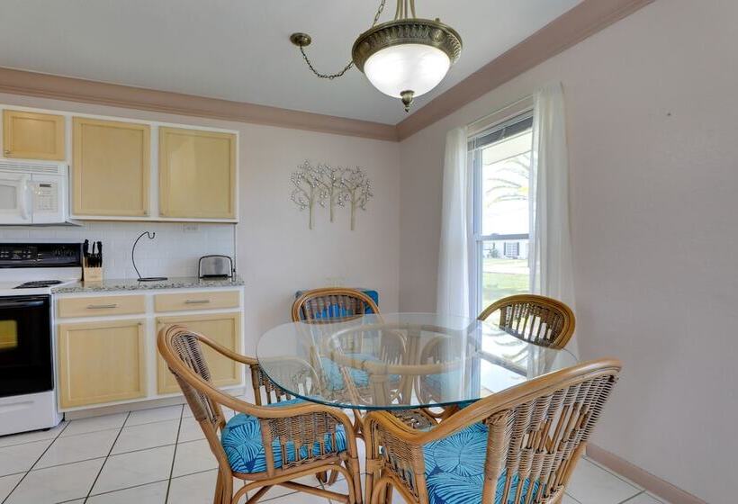 Pet Friendly Port Charlotte Home W/ Canal Access!