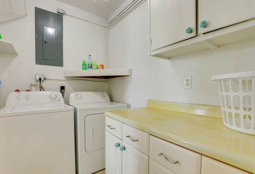 Pet Friendly Port Charlotte Home W/ Canal Access!