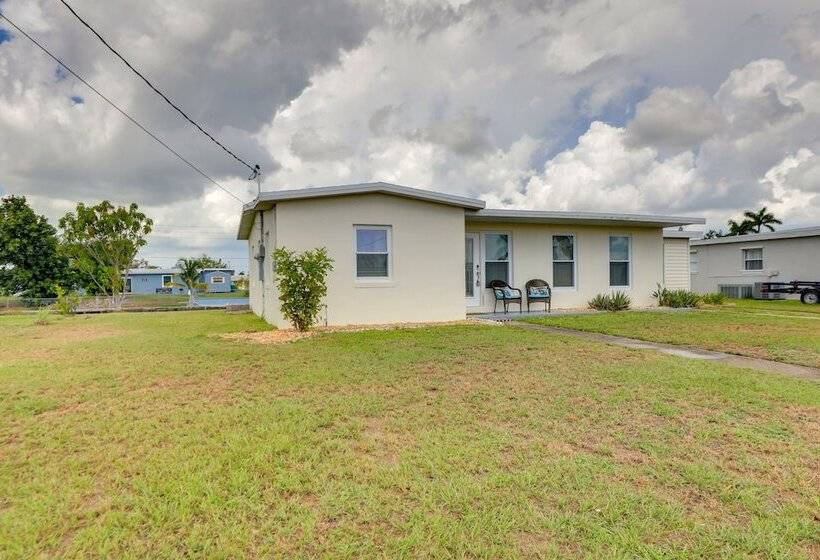 Pet Friendly Port Charlotte Home W/ Canal Access!