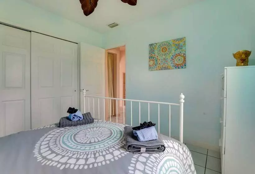 Pet Friendly Port Charlotte Home W/ Canal Access!