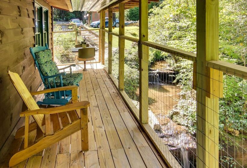 Pisgah Forest Cabin W/ Mountain + Waterfall Views!