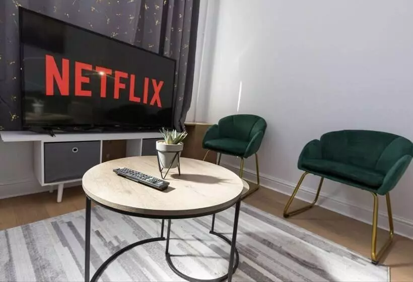 レジデンス Impeccable 2 Bed House In Stoke On Trent