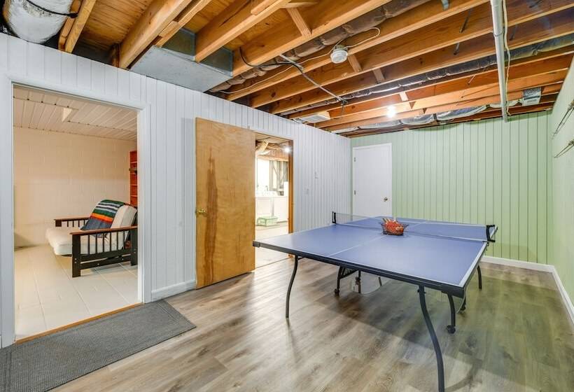 Riverfront Virginia Home   Dock, Fire Pit & Kayaks