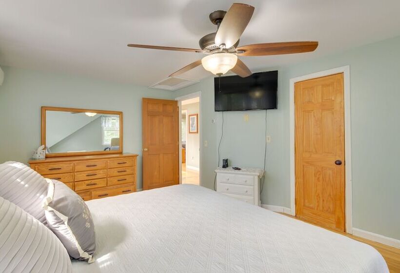 Searsport Paradise W/ Private Pool & Patio!