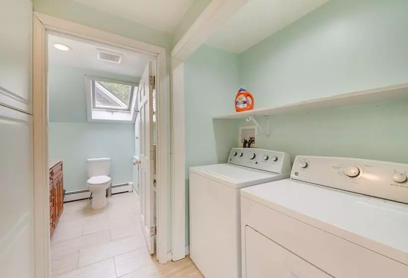 Searsport Paradise W/ Private Pool & Patio!