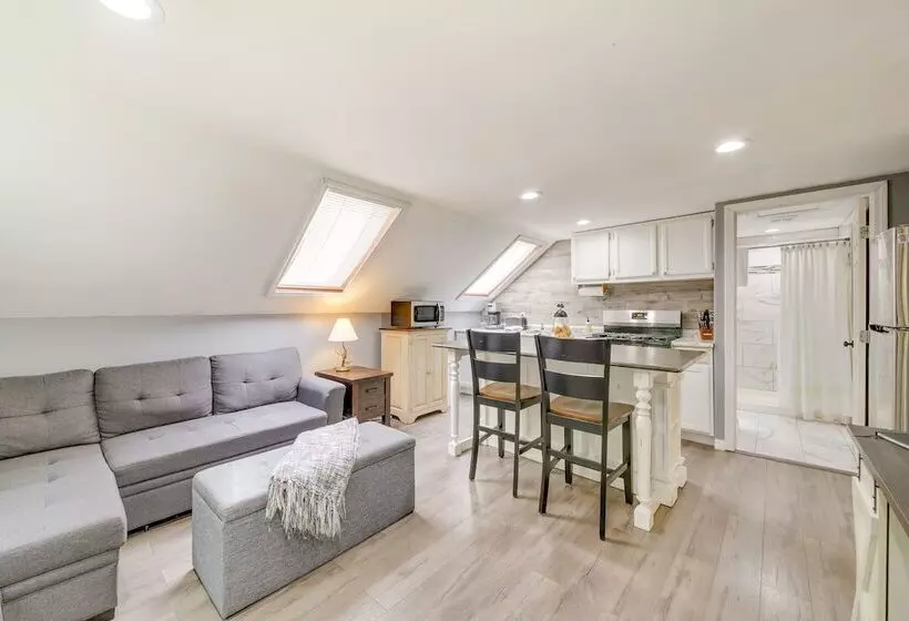 Searsport Paradise W/ Private Pool & Patio!