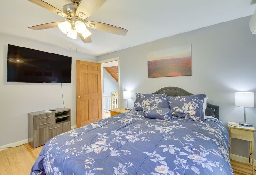 Searsport Paradise W/ Private Pool & Patio!