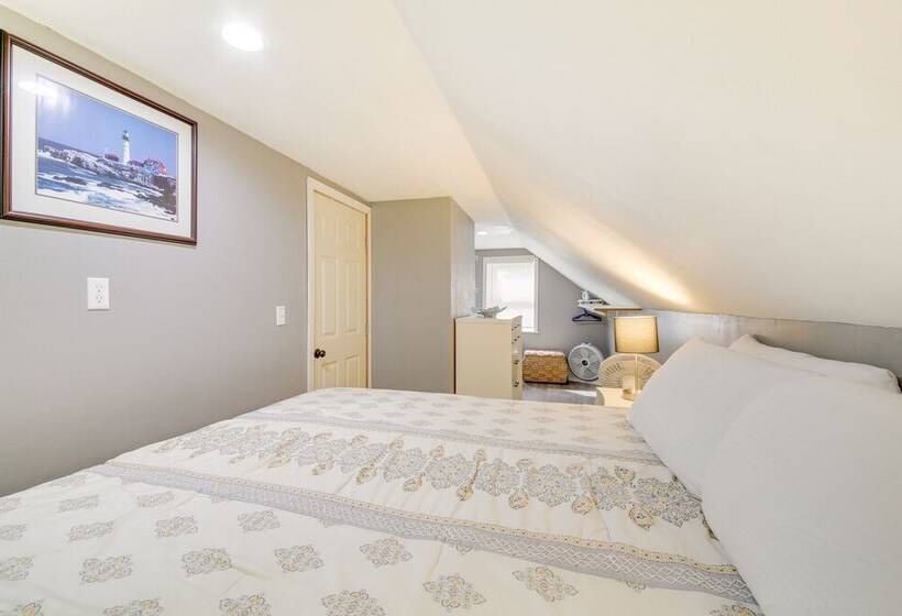 Searsport Paradise W/ Private Pool & Patio!