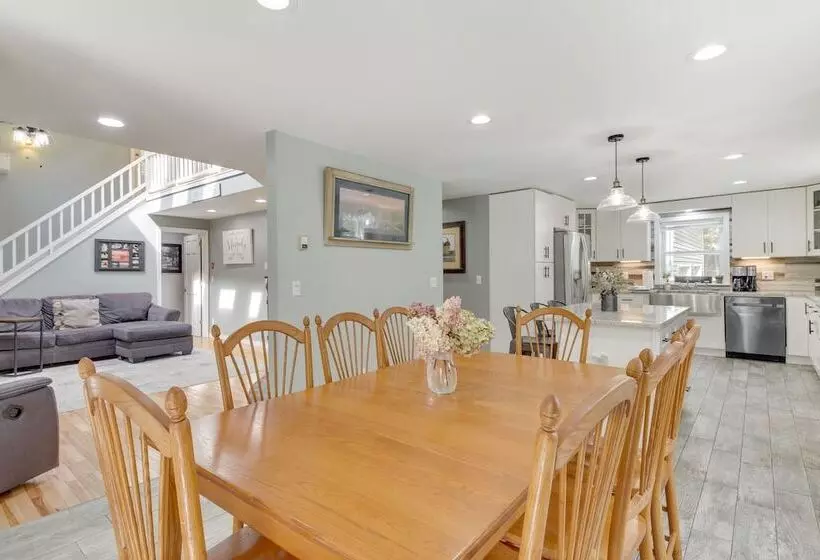 Searsport Paradise W/ Private Pool & Patio!