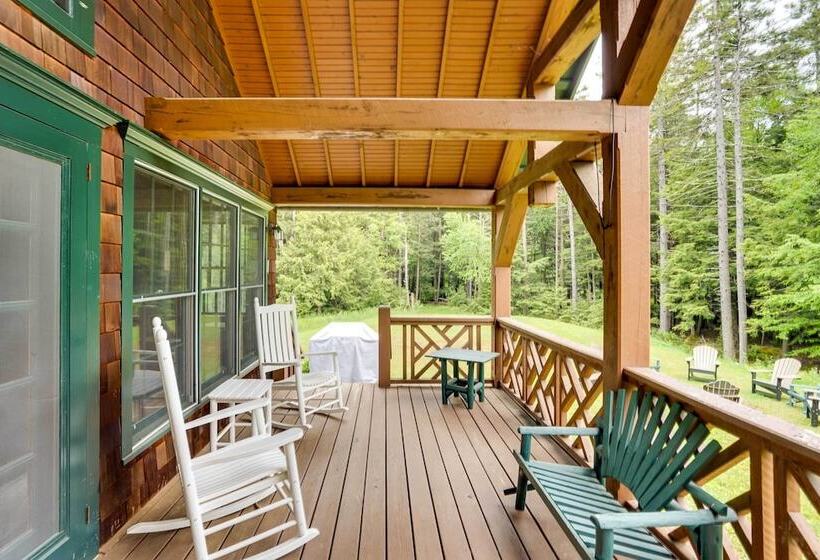 Secluded Elka Park Cabin: Hot Tub & Fire Pit!
