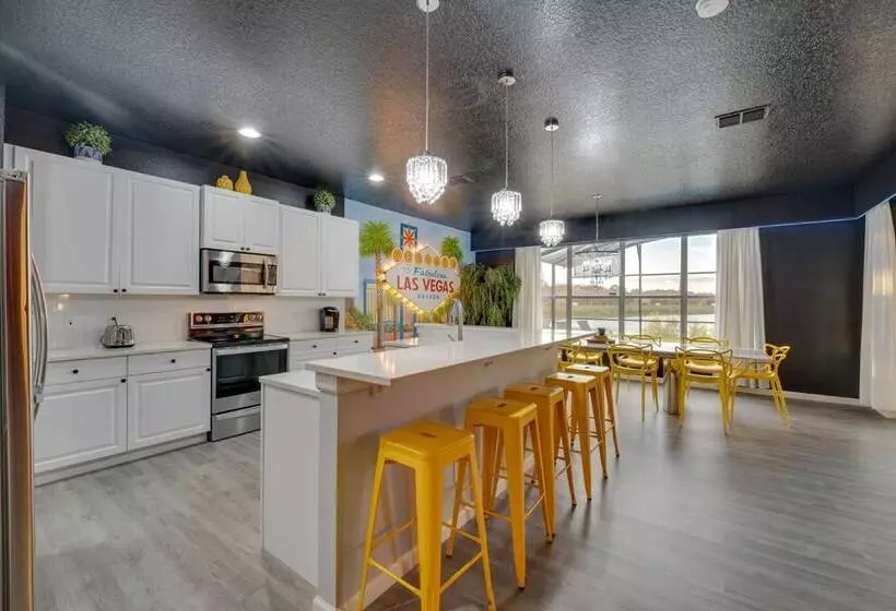 Spacious Kissimmee Oasis W/ Resort Style Amenities