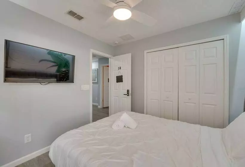 Spacious Kissimmee Oasis W/ Resort Style Amenities