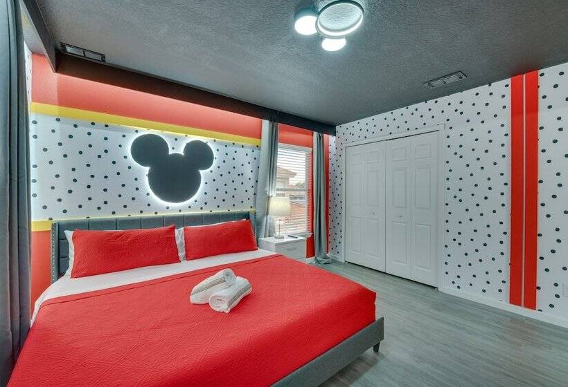 Spacious Kissimmee Oasis W/ Resort Style Amenities