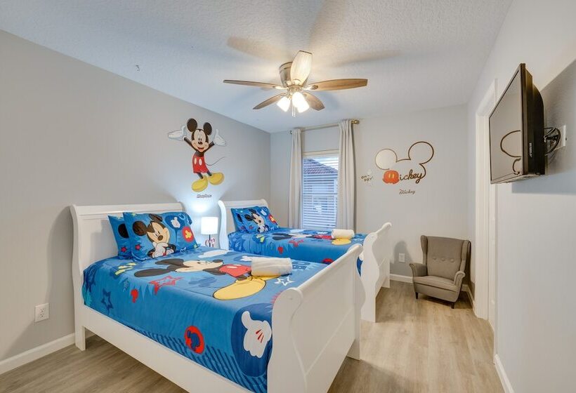 Spacious Kissimmee Oasis W/ Resort Style Amenities