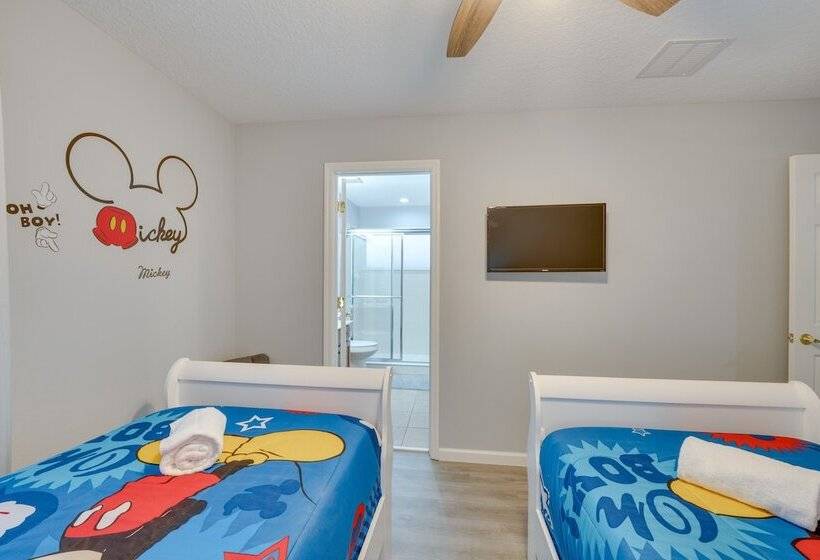 Spacious Kissimmee Oasis W/ Resort Style Amenities