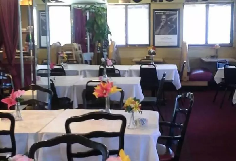 Hotelli Amber Inn