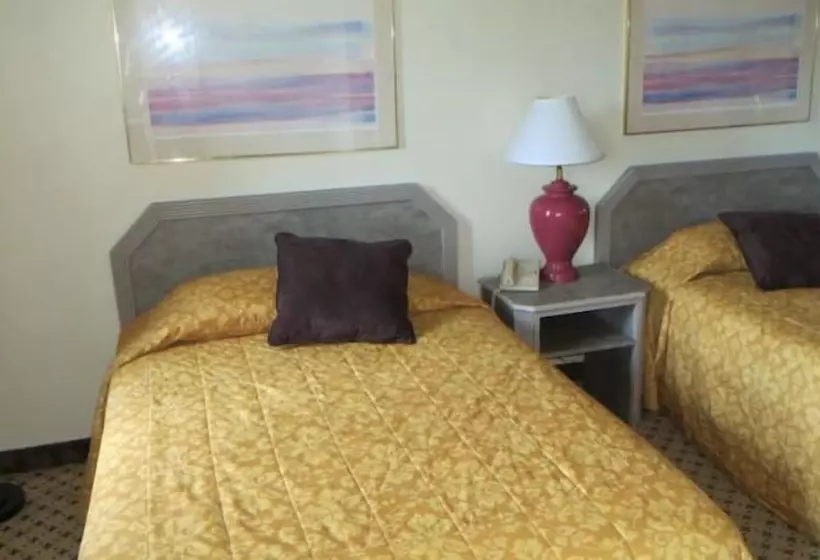 Hotelli Amber Inn