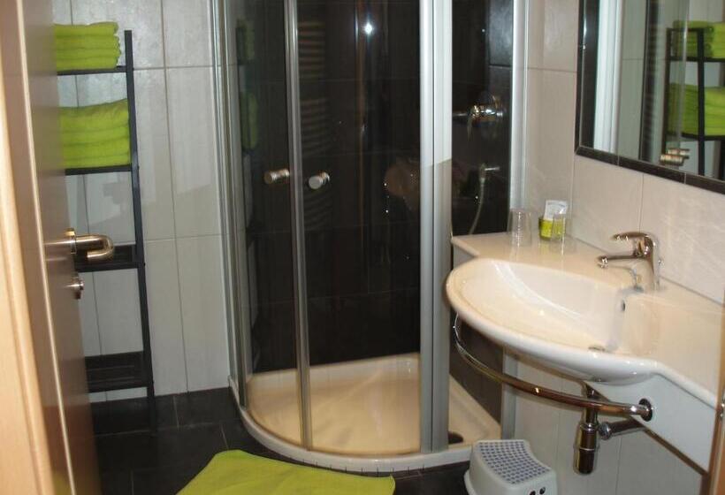 Hotelli Apart Garni Heisenhof